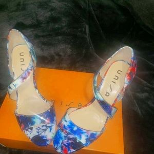 Unisa Heels